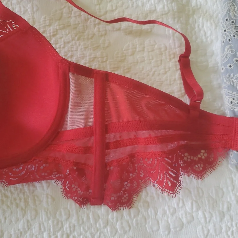 HUNKEMOLLER MARILEE PADDED UNDERWIRED LONGLINE BRA IN RED/SZ;34C
